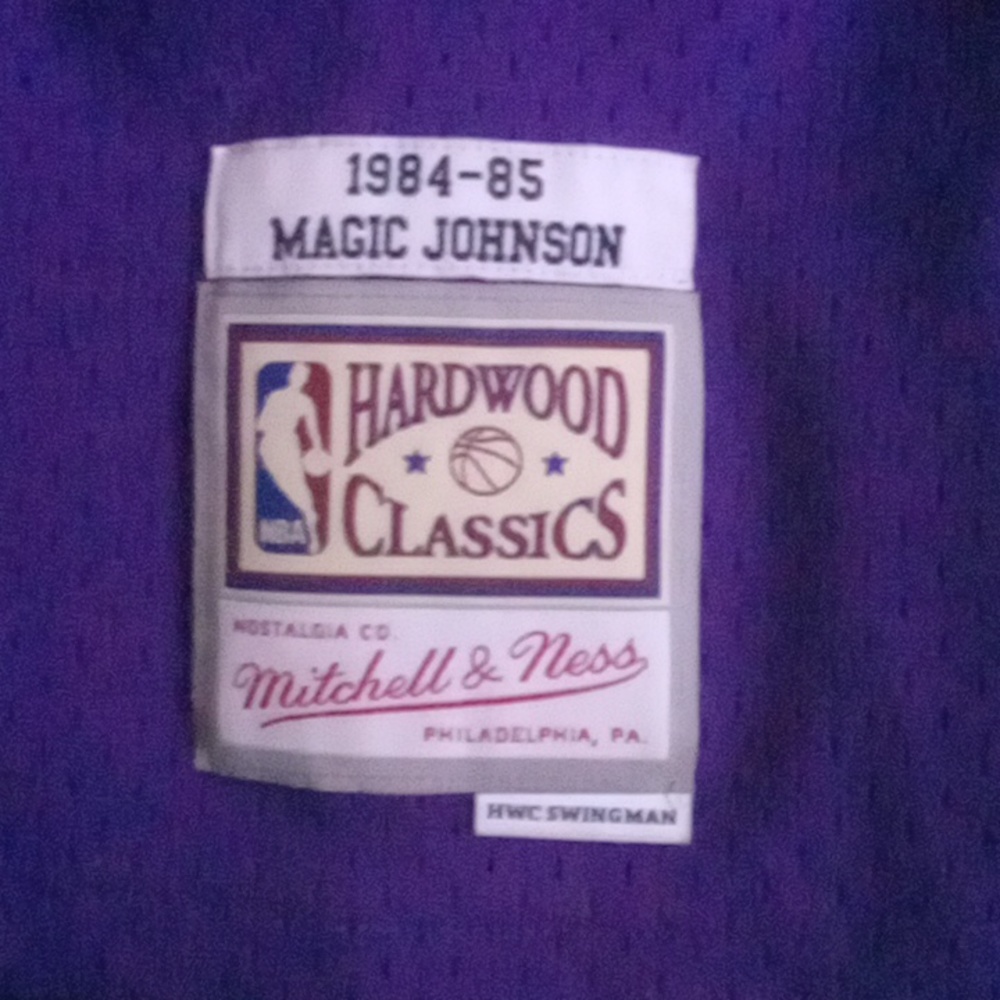 Mitchell& Ness XL HWC swingman yellow and purple magic Johnson 1984-85 throwback